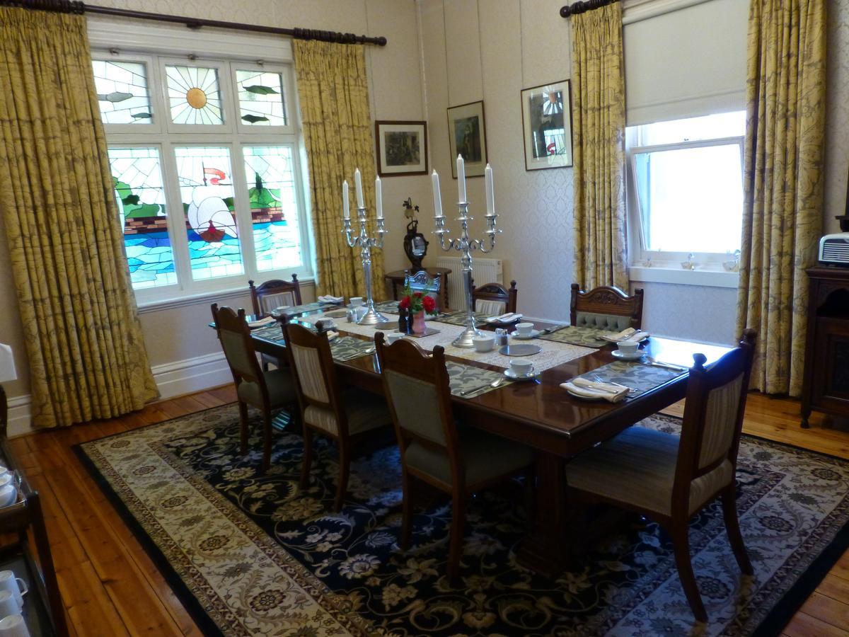 Langley Hall Bed & Breakfast 4*