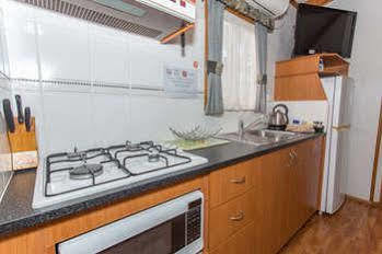 Hotel Gold Nugget Tourist Park 4*