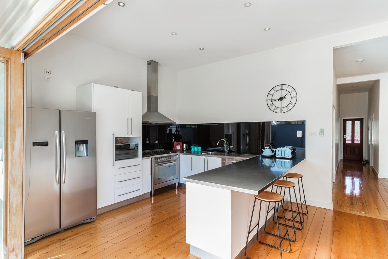 Cottage, Walk To Everywhere!! Holiday home Bendigo