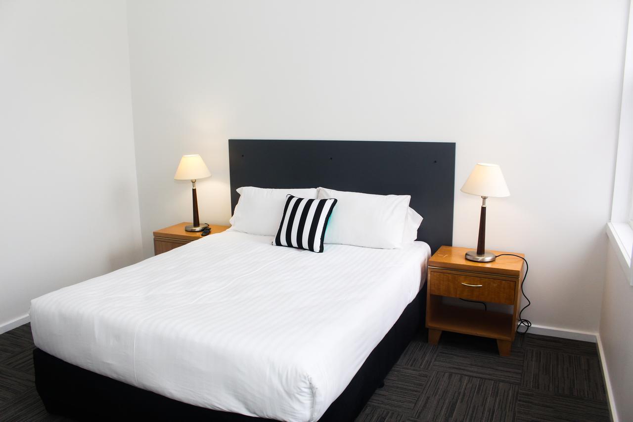 Crown Cbd - Location Motel