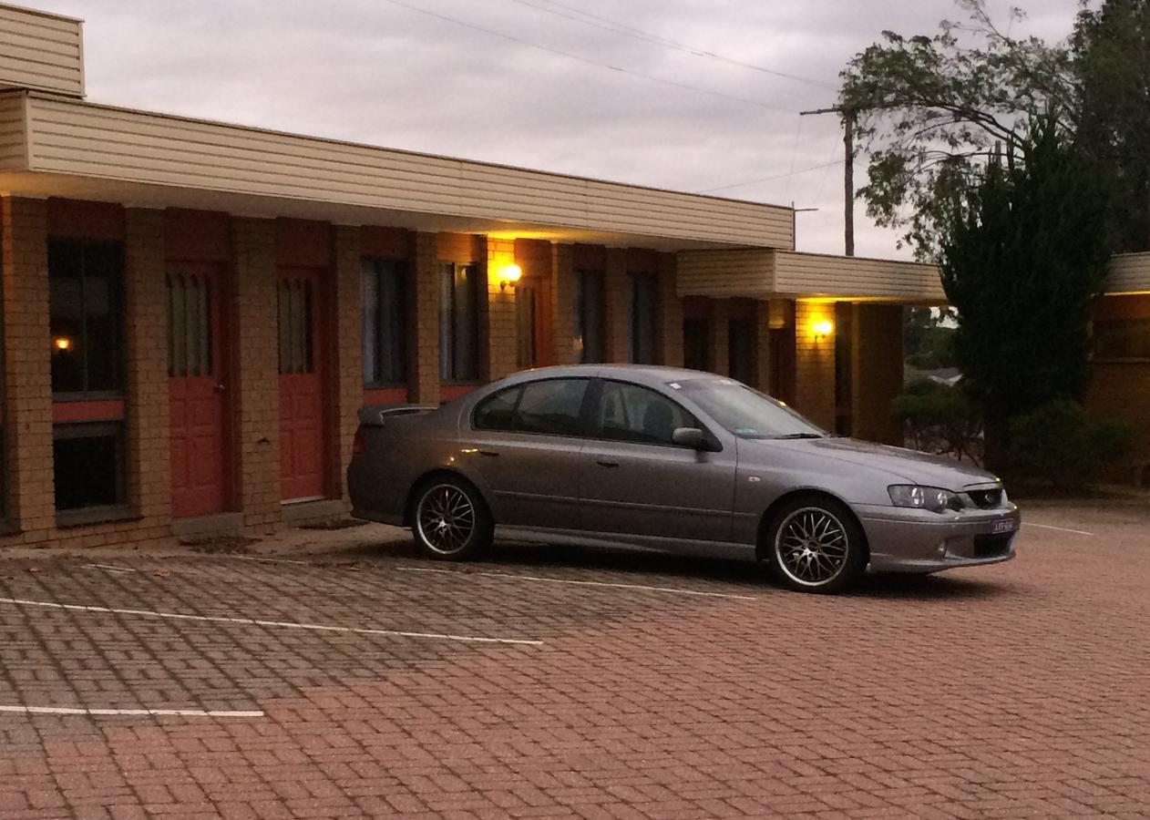 Eaglehawk Motel 3*