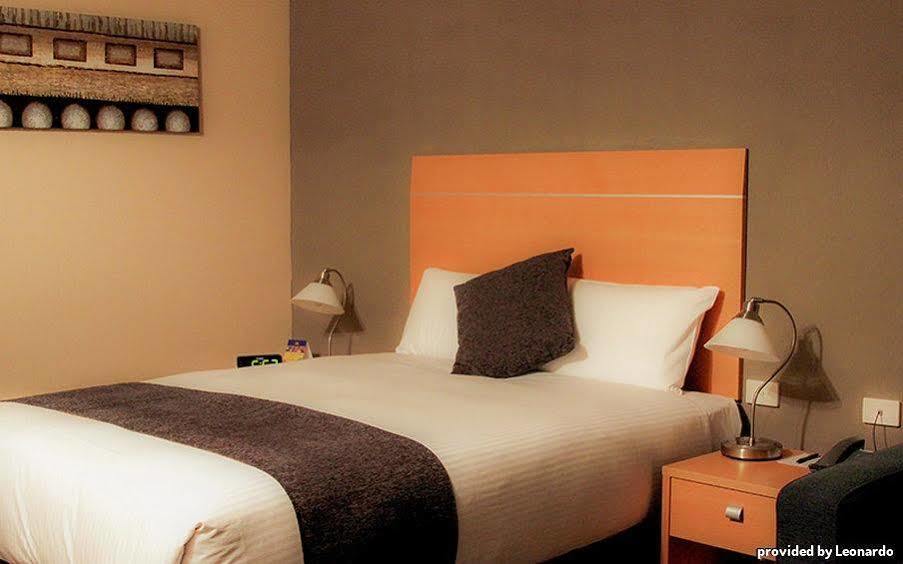 The Heritage Motel 4*