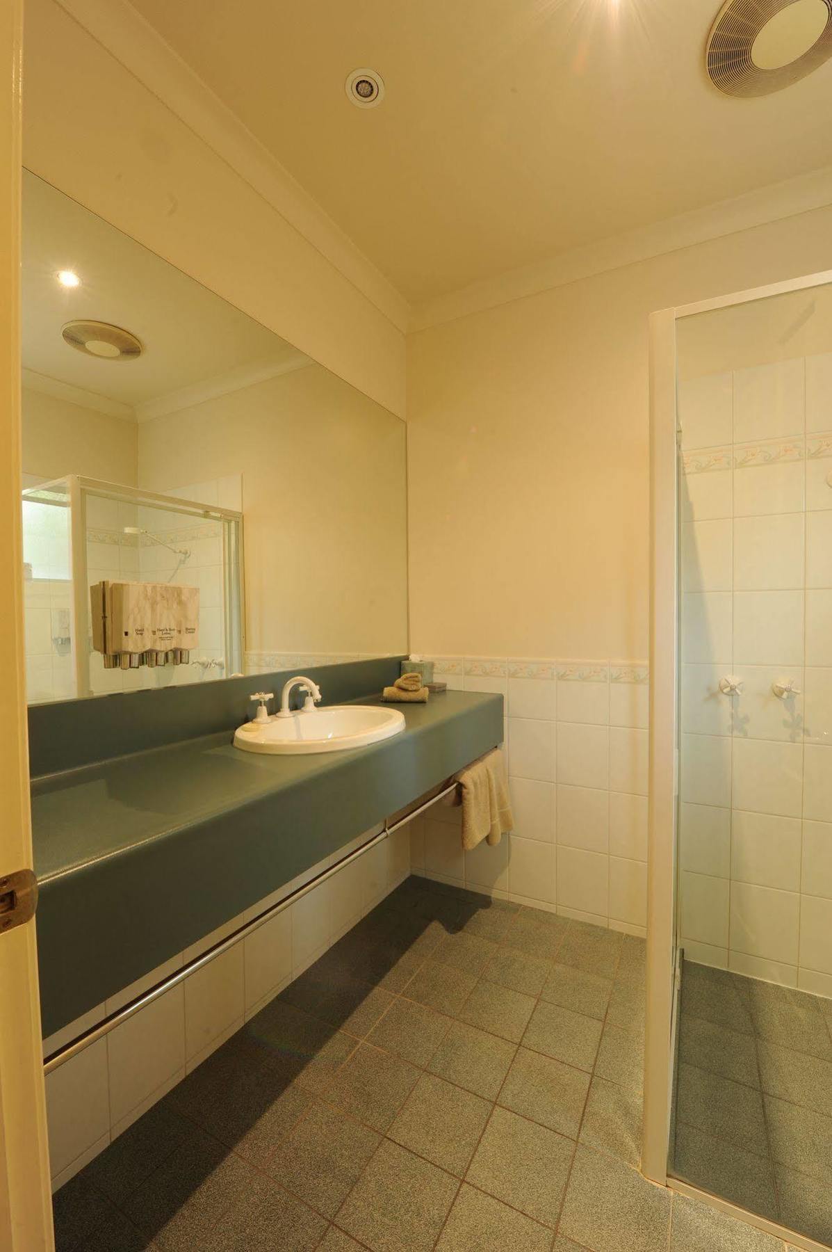 Golden Reef Motor Bendigo