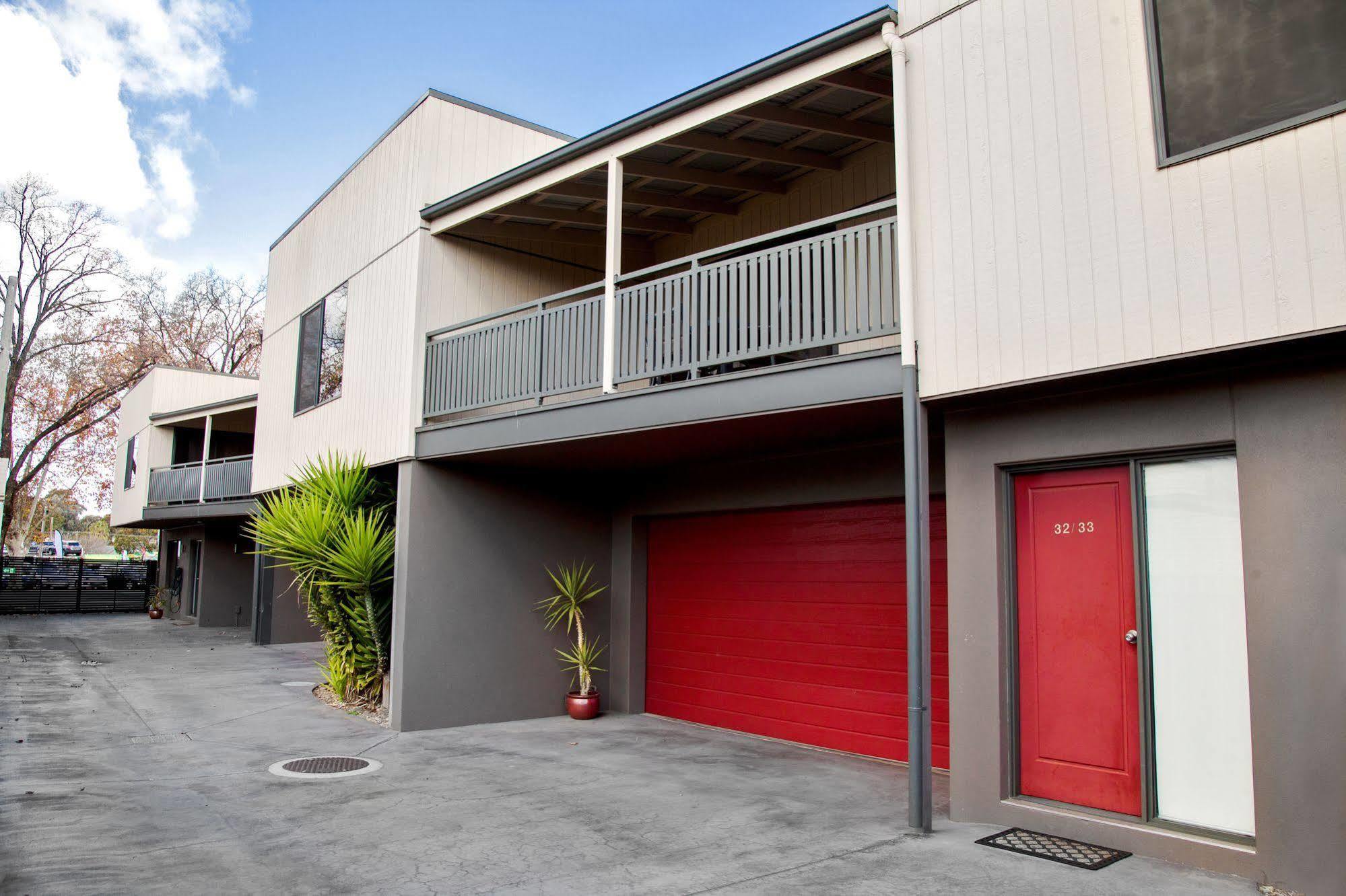 National Complex 3* Bendigo