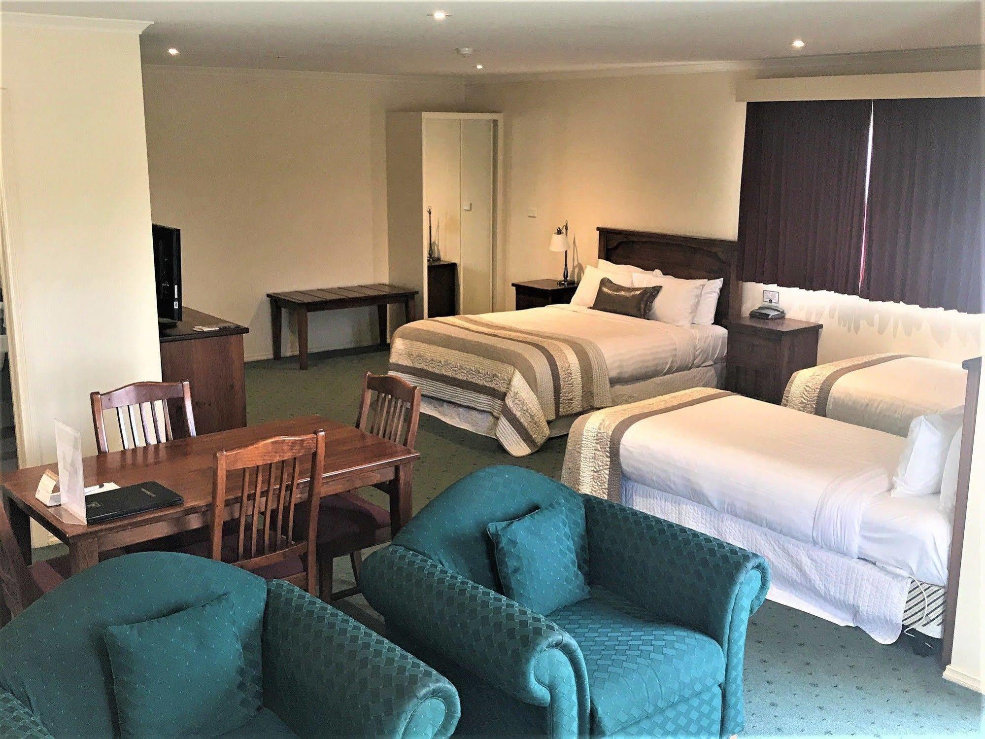 Best Western Crystal 4*