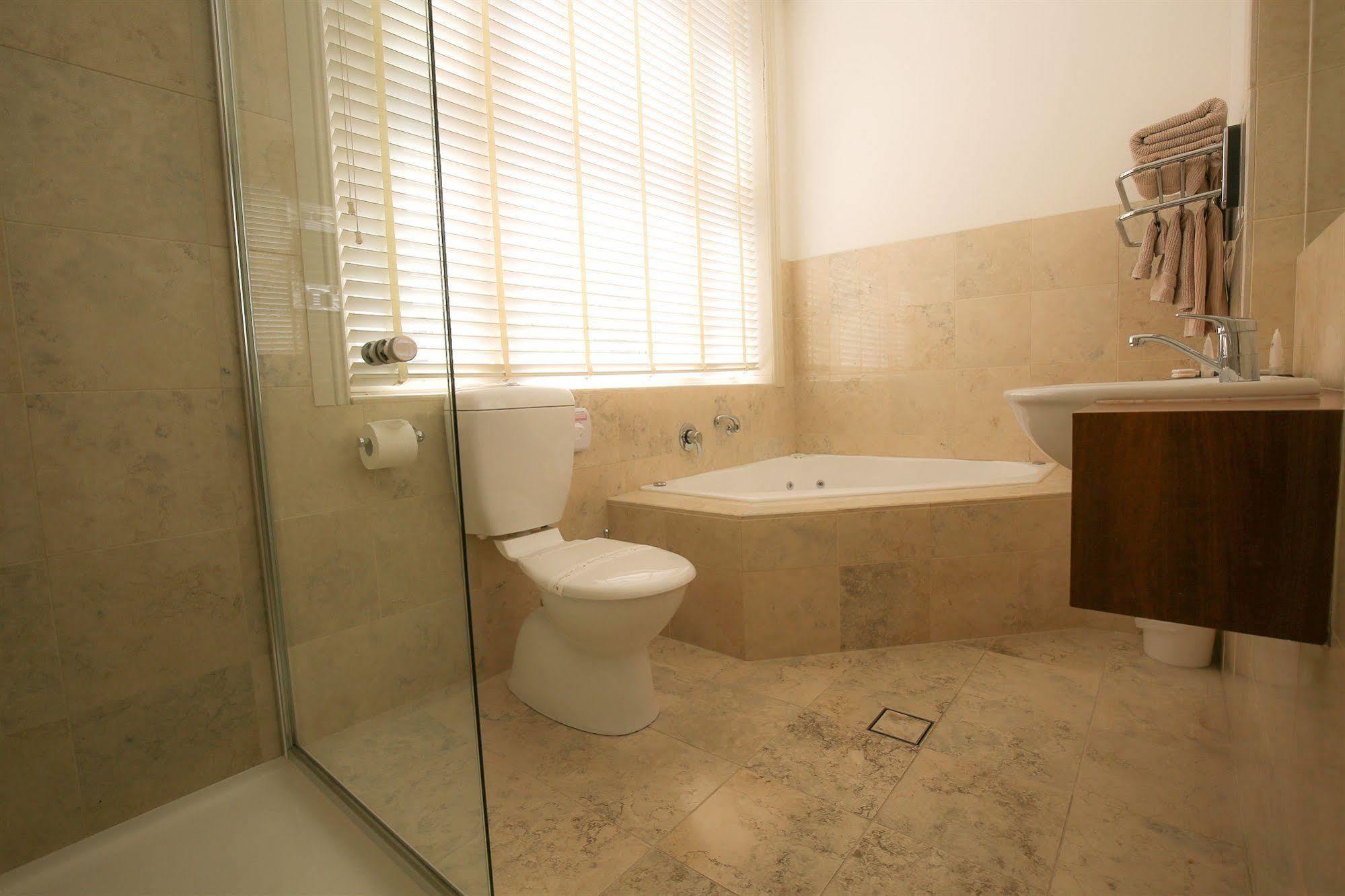 Aparthotel Allawah 4*