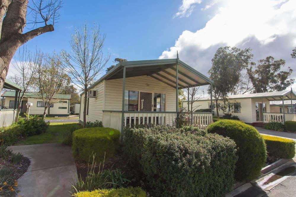 Hotel Gold Nugget Tourist Park