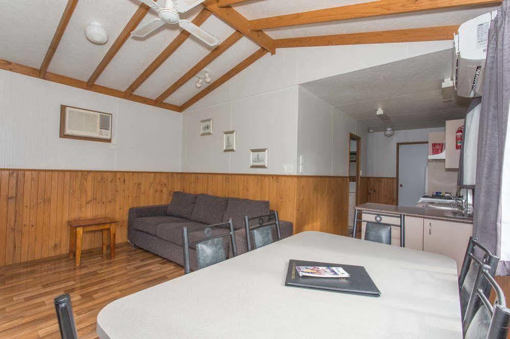 Gold Nugget Tourist Park 4*