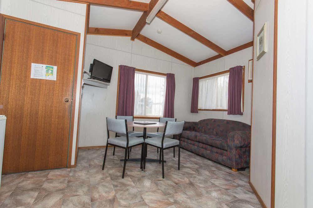 Hotel Gold Nugget Tourist Park
