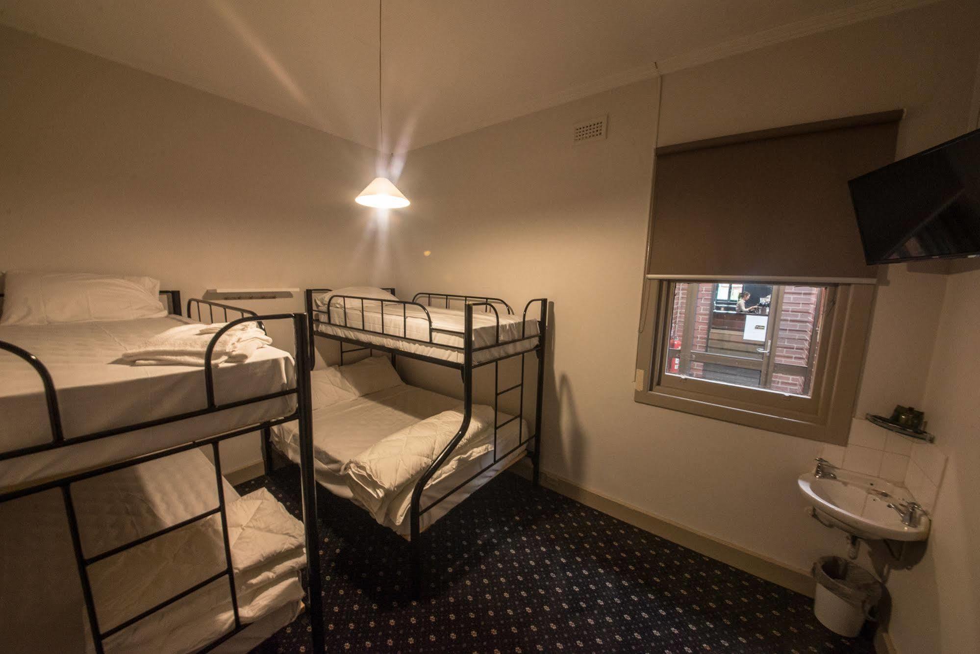 Hotel At Carboni's