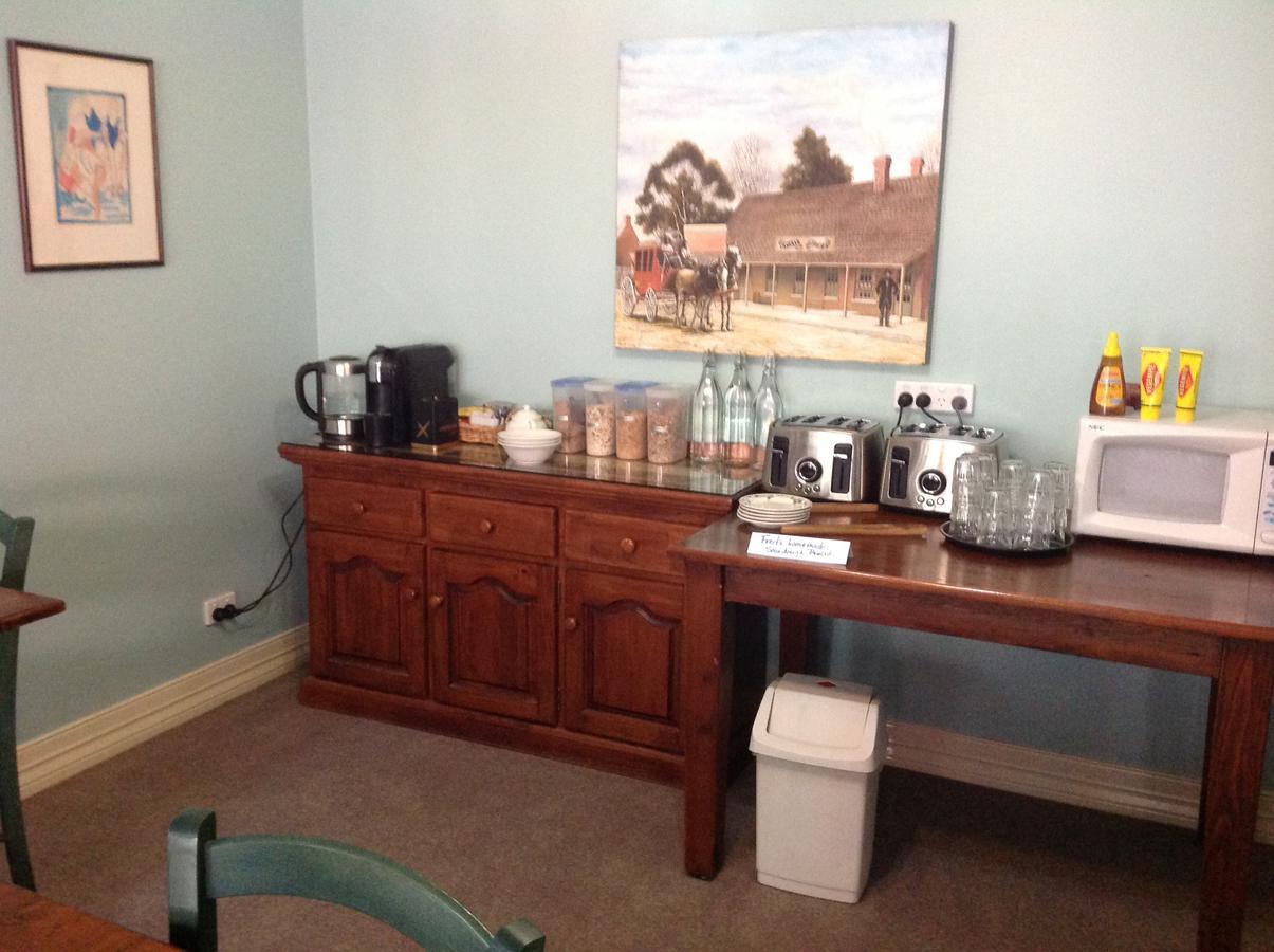 Bed & Breakfast Emeu Inn Bed & Breakfast 4*