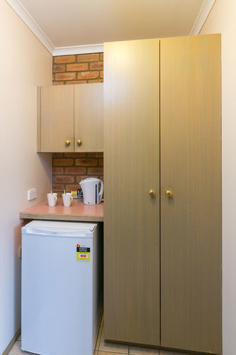 Golden Square Motor Motel 3*
