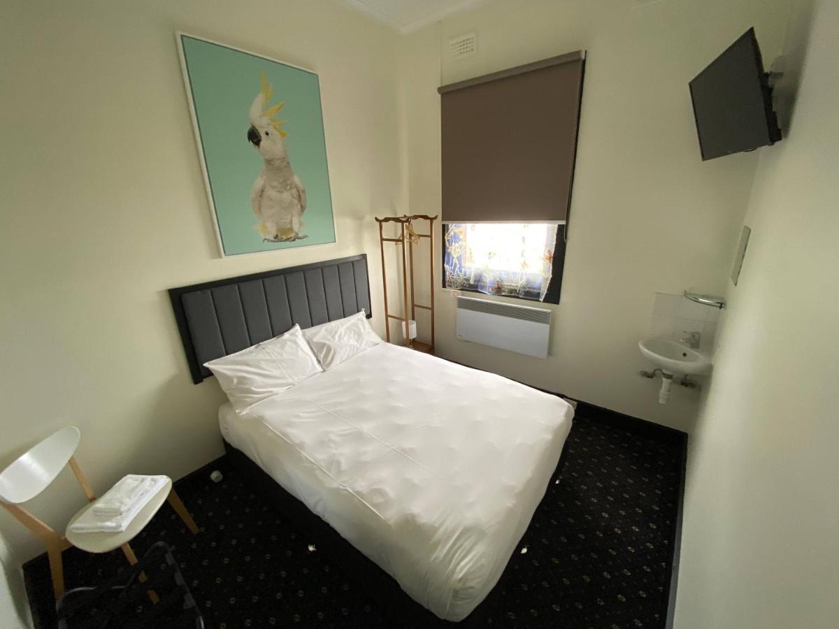 Hotel At Carboni's 2*