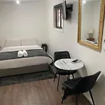 Gleeson St Guest Bungalow