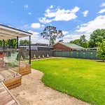 Cosy Retreat On Forest - Non Smoking - Sleeps Upto Six Guest