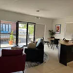 Hospital & Cbd Hideaway
