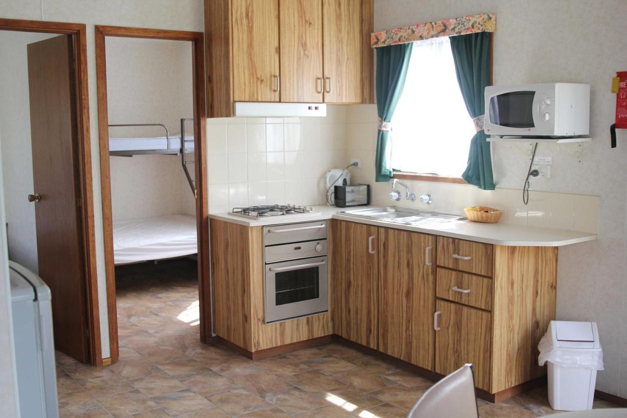 Avondel Caravan Park Holiday park 3*