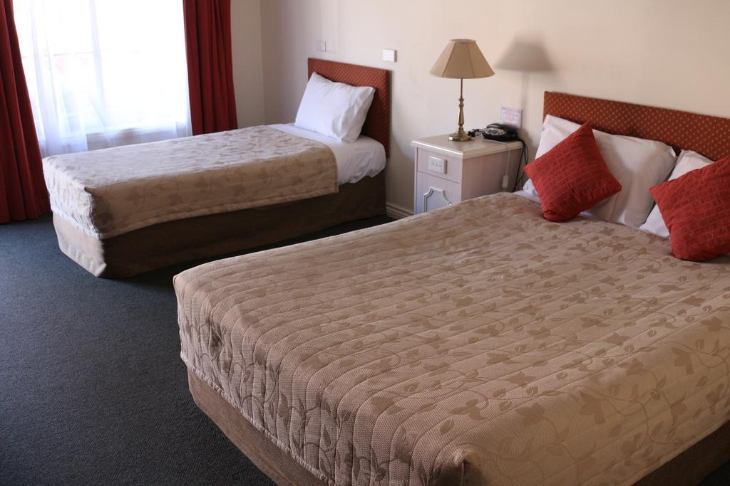 Haymarket Motor Motel 3*