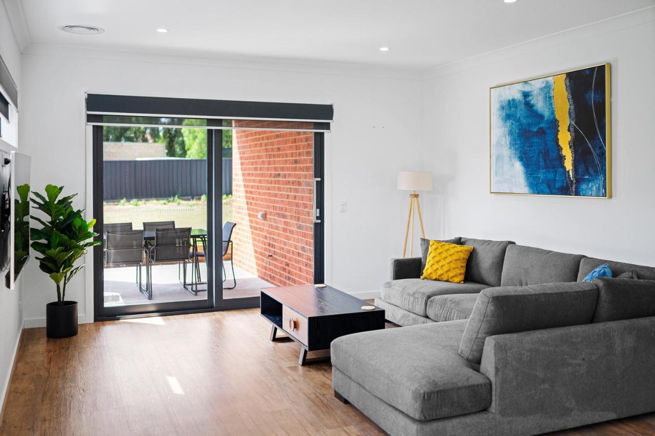 Julie-anna, 4* Bendigo