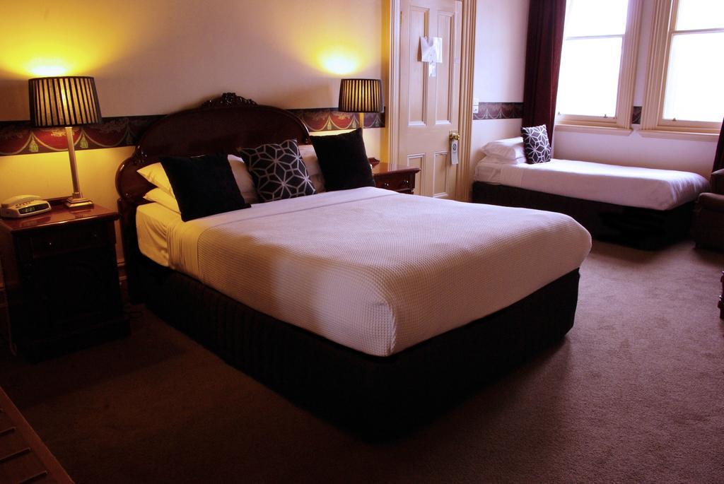 The Shamrock 3*