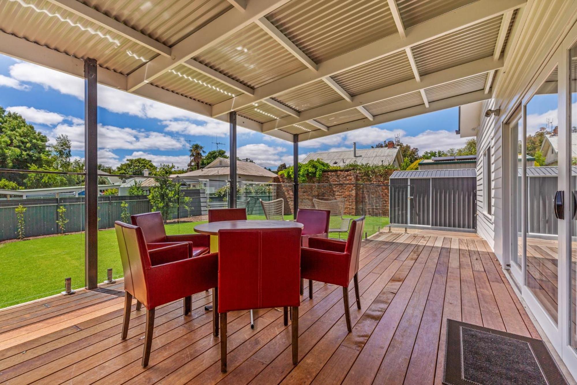 Cosy Retreat On Forest - Non Smoking - Sleeps Upto Six Guest Holiday home Bendigo