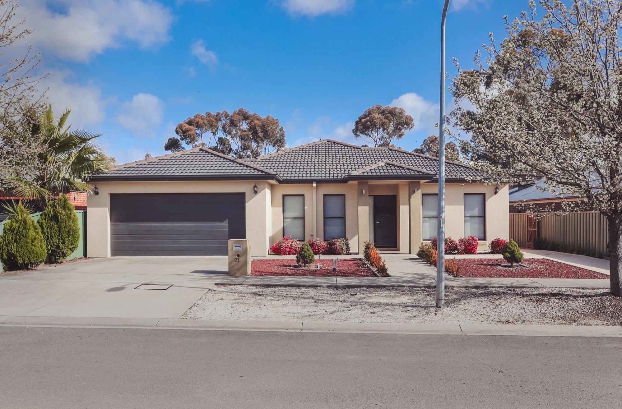 21 St Wood Drive North Bendigo