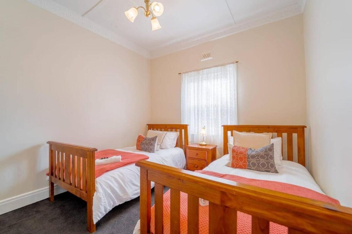 Cambridge House, Holiday home *