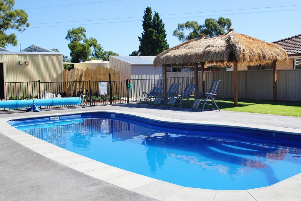 Avondel Caravan Park Holiday park 3*