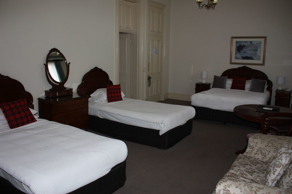 The Shamrock Hotel 3*