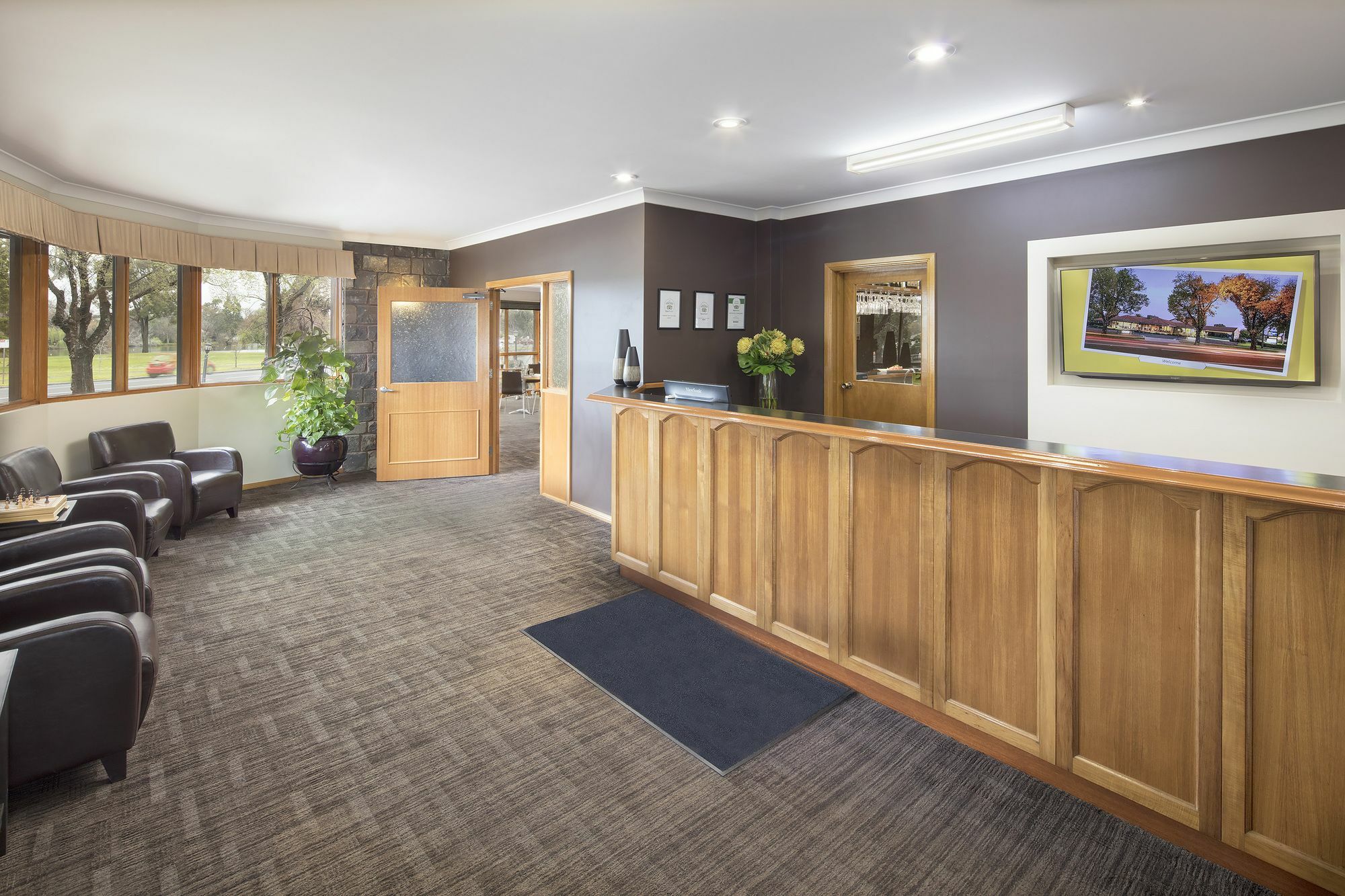 Julie-anna, 4* Bendigo